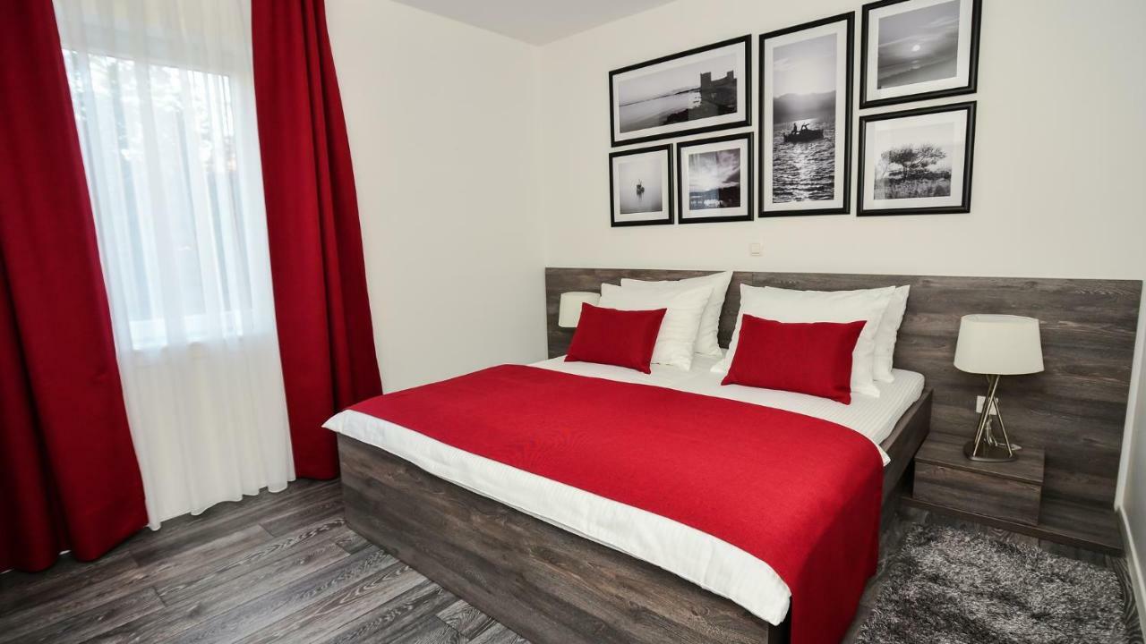 Sunset Deluxe Apartments Вир Екстер'єр фото